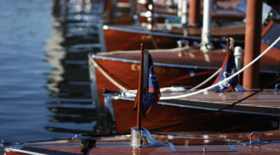 BOAT & SAILING CRUISES